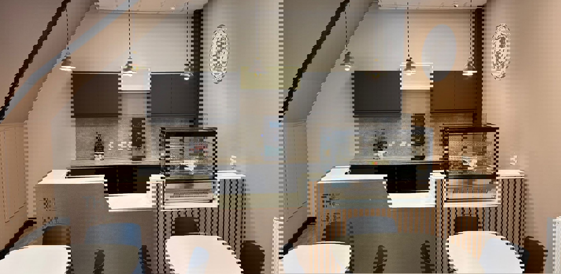 80030941 403F 4D40 A93c E53e3be7ae54